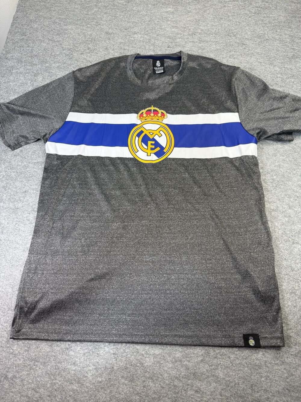 Real Madrid Soccer Jersey Size XL Gray 100% Madridista C.F. Tee